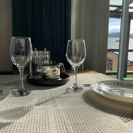 House Of Moonlight * Slavske