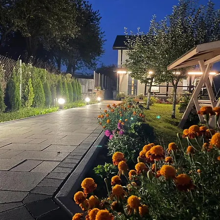 House Of Moonlight * Slavske